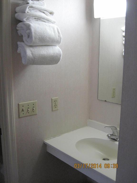 Elk Inn Motel Elkin الغرفة الصورة
