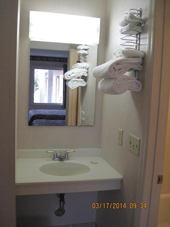 Elk Inn Motel Elkin الغرفة الصورة
