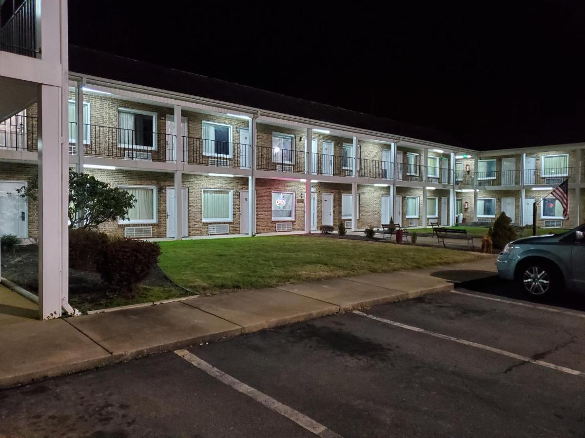 Elk Inn Motel Elkin المظهر الخارجي الصورة